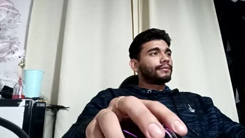 Snapshot of sack_rojas chatting on December 6, 2024, 8:37 am Sack online show from December 6, 2024, 8:37 am