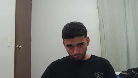 Snapshot of sack_rojas chatting on October 14, 2025, 10:54 pm Sack online show from October 14, 2025, 10:54 pm