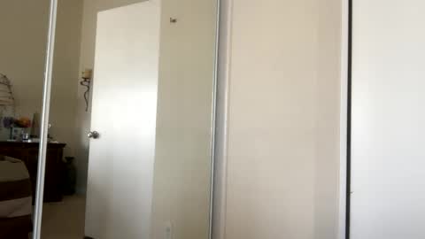 R online show from January 3, 2025, 5:20 pm