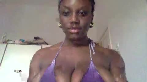 Snapshot of sade991803 chatting on August 3, 2026, 10:10 am Onika online show from August 3, 2026, 10:10 am
