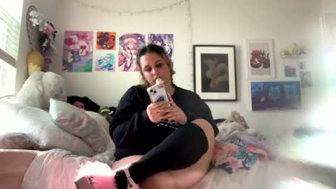 Snapshot of sadgirlsocial chatting on October 13, 2025, 8:53 pm sweet angel baby online show from October 13, 2025, 8:53 pm