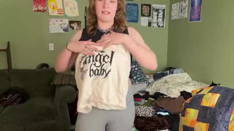 sadomas0kiss online show from February 17, 2025, 8:58 pm