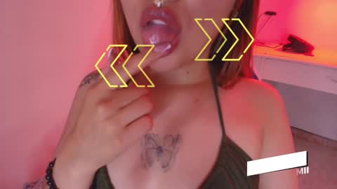 Snapshot of saelivrae chatting on November 23, 2025, 7:02 pm Cami online show from November 23, 2025, 7:02 pm