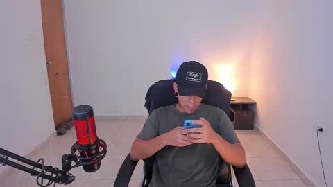 saenz_hotx online show from October 20, 2025, 7:03 pm