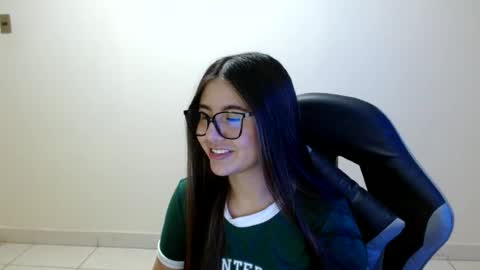 Snapshot of sahaliefox_ chatting on June 26, 2026, 9:08 pm Sahaliefox online show from June 26, 2026, 9:08 pm