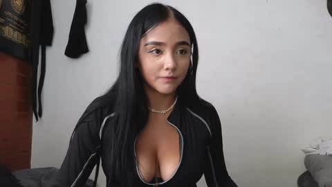 Sahara y Thiago online show from January 26, 2025, 4:41 pm