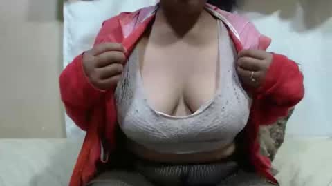 Snapshot of sahobelle chatting on May 21, 2026, 3:35 am sahobelle online show from May 21, 2026, 3:35 am