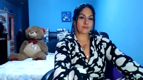 Karina online show from May 28, 2026, 4:32 am