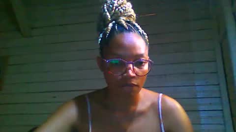 saida472627 online show from November 15, 2025, 10:45 am