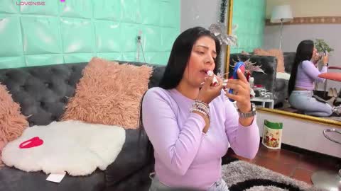 Snapshot of sailontyns chatting on December 22, 2025, 3:20 pm Sailon online show from December 22, 2025, 3:20 pm