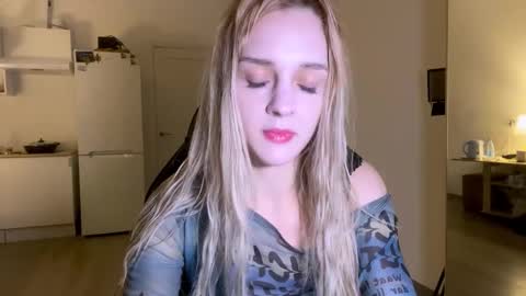 Sofia online show from November 13, 2025, 9:58 pm