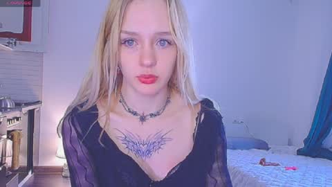 Sofia online show from April 8, 2026, 5:18 am