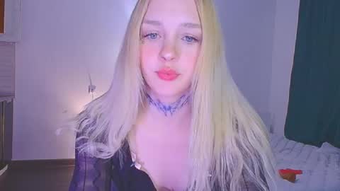 Sofia online show from April 21, 2026, 1:42 am