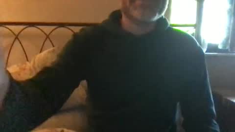 saint009 online show from November 19, 2025, 1:33 pm