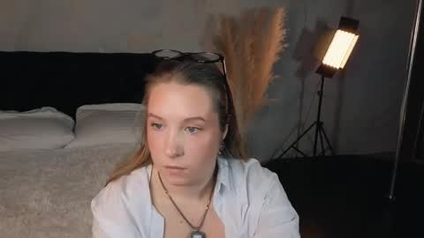 Snapshot of saint__vicious chatting on October 9, 2025, 8:29 pm saint__vicious online show from October 9, 2025, 8:29 pm