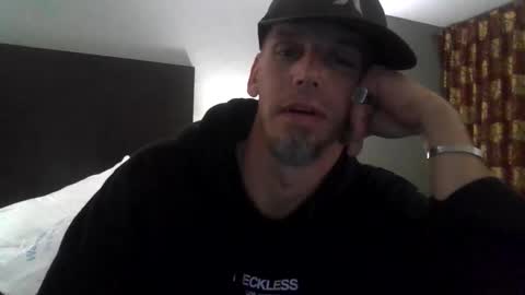 Snapshot of saintchriss chatting on November 4, 2025, 1:59 am saintchriss online show from November 4, 2025, 1:59 am