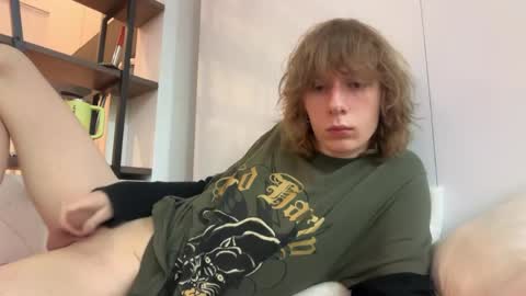 saintfawn online show from April 14, 2026, 4:46 pm