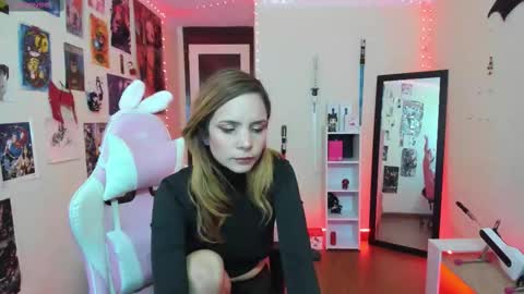 sakura_of online show from September 27, 2025, 11:26 am