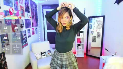 sakura_of online show from October 1, 2025, 11:38 am