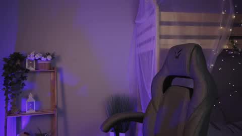 sakurabliss online show from October 20, 2025, 4:51 pm