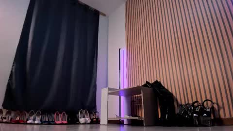 Snapshot of sali_g chatting on March 3, 2025, 11:00 am Sali G online show from March 3, 2025, 11:00 am