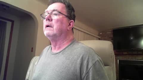 sally______ online show from April 20, 2026, 4:26 am