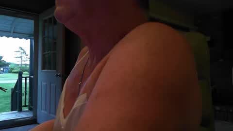 sally______ online show from June 10, 2026, 12:33 am