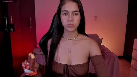 Sallye online show from October 5, 2025, 10:51 pm