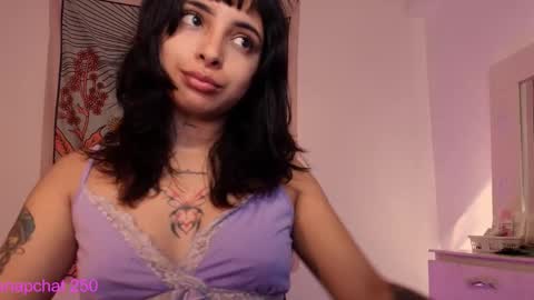 sallymaddoxx online show from May 20, 2026, 1:06 pm