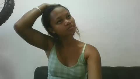 Snapshot of sallywett chatting on May 9, 2026, 9:03 am SallyWett online show from May 9, 2026, 9:03 am