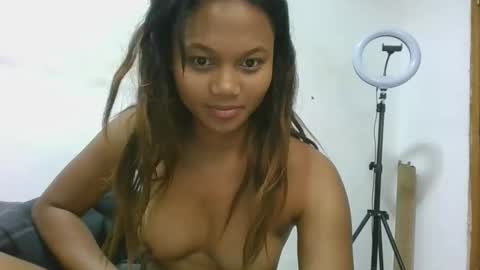Snapshot of sallywett chatting on May 18, 2026, 7:41 pm SallyWett online show from May 18, 2026, 7:41 pm