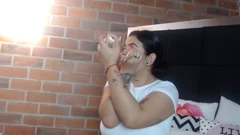 Snapshot of salome__palmer chatting on January 14, 2025, 3:26 pm online show from January 14, 2025, 3:26 pm