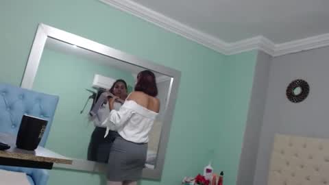 Snapshot of salome_aguilar chatting on September 22, 2025, 12:40 pm Isabel online show from September 22, 2025, 12:40 pm