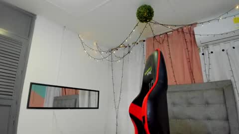 Snapshot of salome_domi chatting on February 23, 2025, 8:00 pm salome online show from February 23, 2025, 8:00 pm