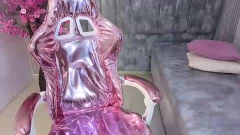 Salome  online show from October 24, 2025, 9:06 am