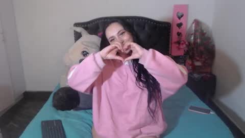 yenny online show from November 5, 2025, 3:17 am