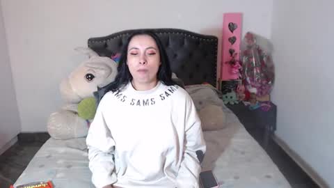 yenny online show from January 18, 2026, 4:05 am