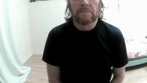 Snapshot of saltimbanquier chatting on January 10, 2025, 1:52 pm Saltimbanquier Salt ou Banquier online show from January 10, 2025, 1:52 pm