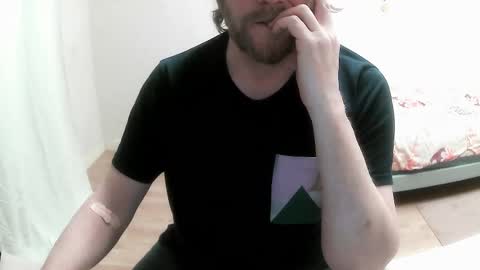 Snapshot of saltimbanquier chatting on March 11, 2025, 2:40 pm Saltimbanquier Salt ou Banquier online show from March 11, 2025, 2:40 pm