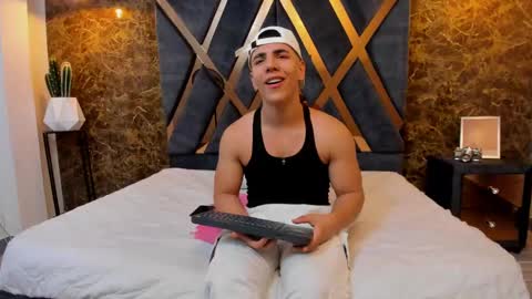 Snapshot of salvatore_damore chatting on February 27, 2025, 11:41 am SALVATORE online show from February 27, 2025, 11:41 am