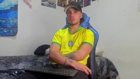   online show from October 18, 2025, 1:08 am