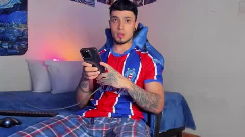 Snapshot of salvatore_dereck chatting on January 10, 2026, 1:07 am online show from January 10, 2026, 1:07 am