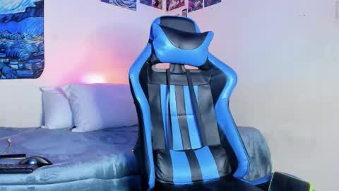 Snapshot of salvatore_dereck chatting on February 27, 2026, 12:54 am online show from February 27, 2026, 12:54 am