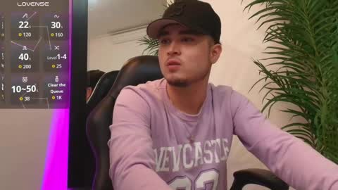 Snapshot of salvatore_muller chatting on September 26, 2025, 9:52 pm Salvatore  online show from September 26, 2025, 9:52 pm