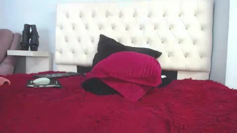 Snapshot of saly_moon chatting on March 3, 2025, 10:52 pm saly moon online show from March 3, 2025, 10:52 pm