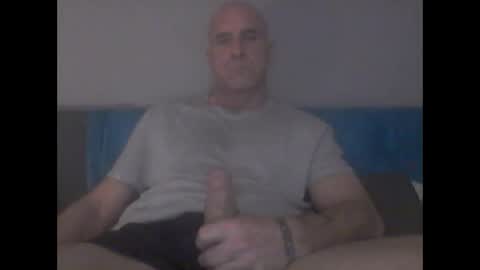 Snapshot of sam95444 chatting on December 17, 2025, 10:32 am Sam online show from December 17, 2025, 10:32 am