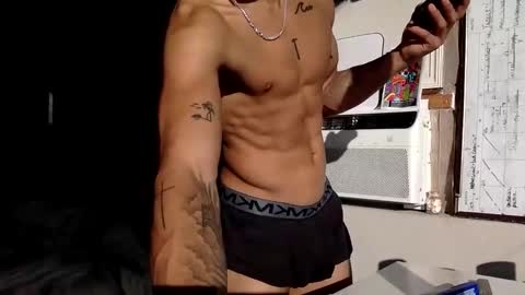 Snapshot of sam9826wh chatting on December 1, 2024, 4:29 pm sam9826wh online show from December 1, 2024, 4:29 pm