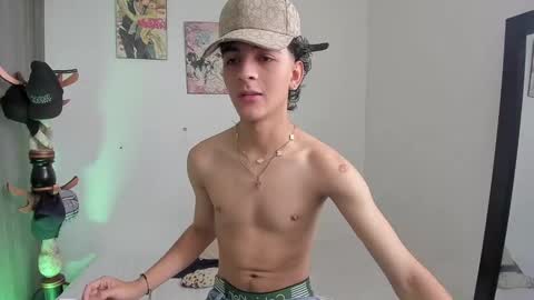 Snapshot of sam__cute chatting on January 6, 2025, 7:45 pm sam__cute online show from January 6, 2025, 7:45 pm