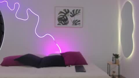 Sam Clark online show from October 27, 2025, 2:26 am