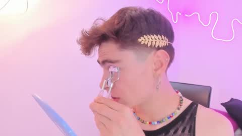 Sam Clark online show from November 5, 2025, 3:28 am